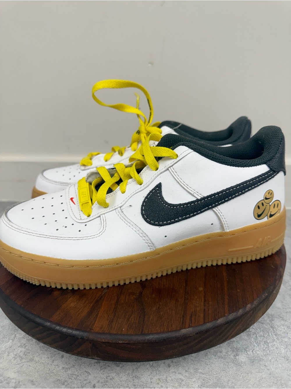 Nike Air Force 1 ‘07 LV8 Have A Nike Day White/ Navy Sneakers Women’s 8 Youth6.5